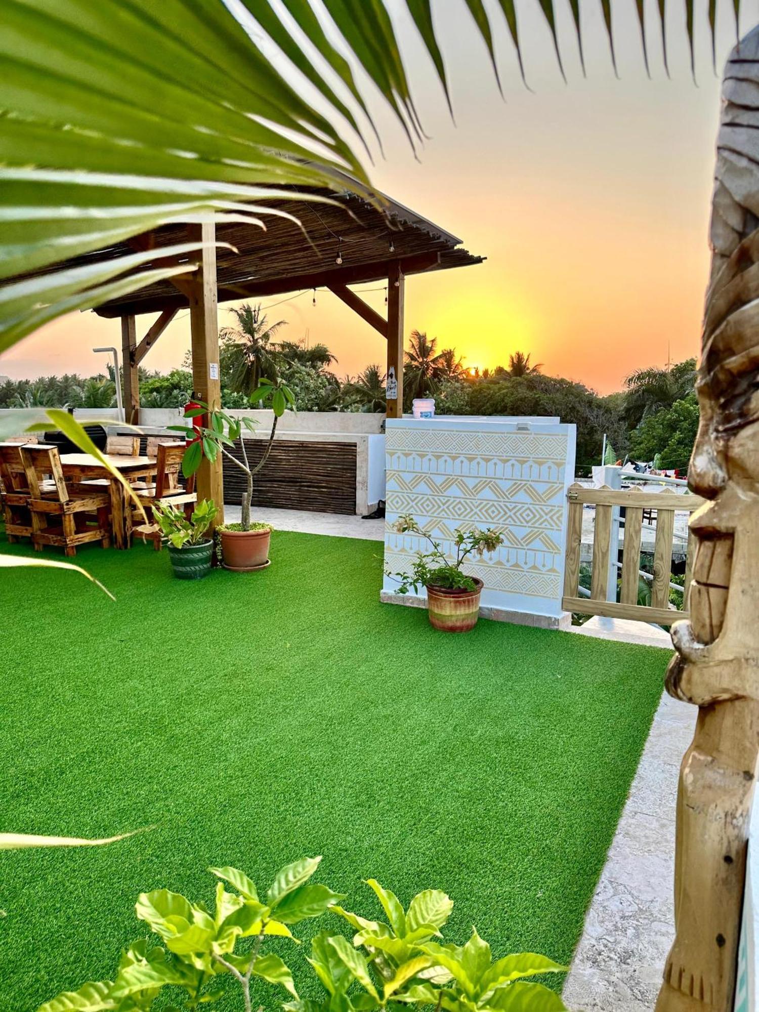 Kite House Cabarete Across Kite Beach Exterior photo